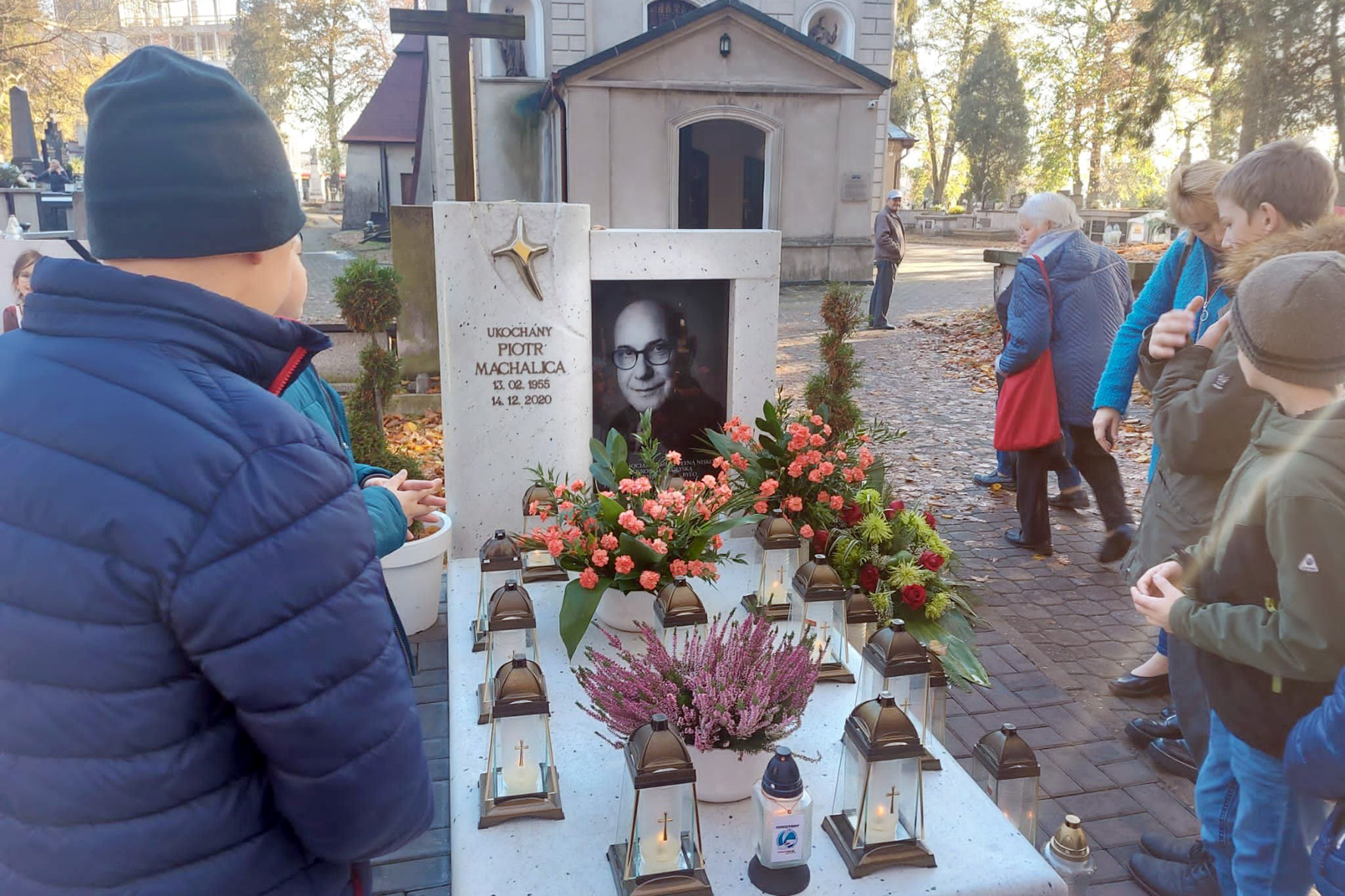 Wyjście na groby Haliny Poświatowskiej oraz Piotra Machalicy